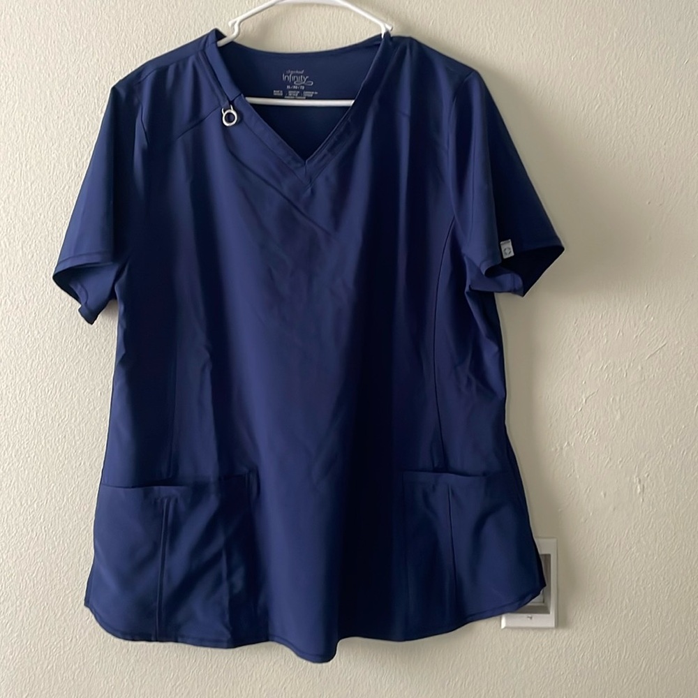 Cherokee Infinity Women’s Navy Srub top size XL
